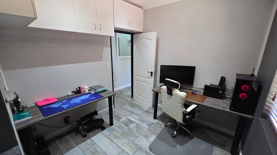 3 Bedroom Property for Sale in Brackenfell South Western Cape